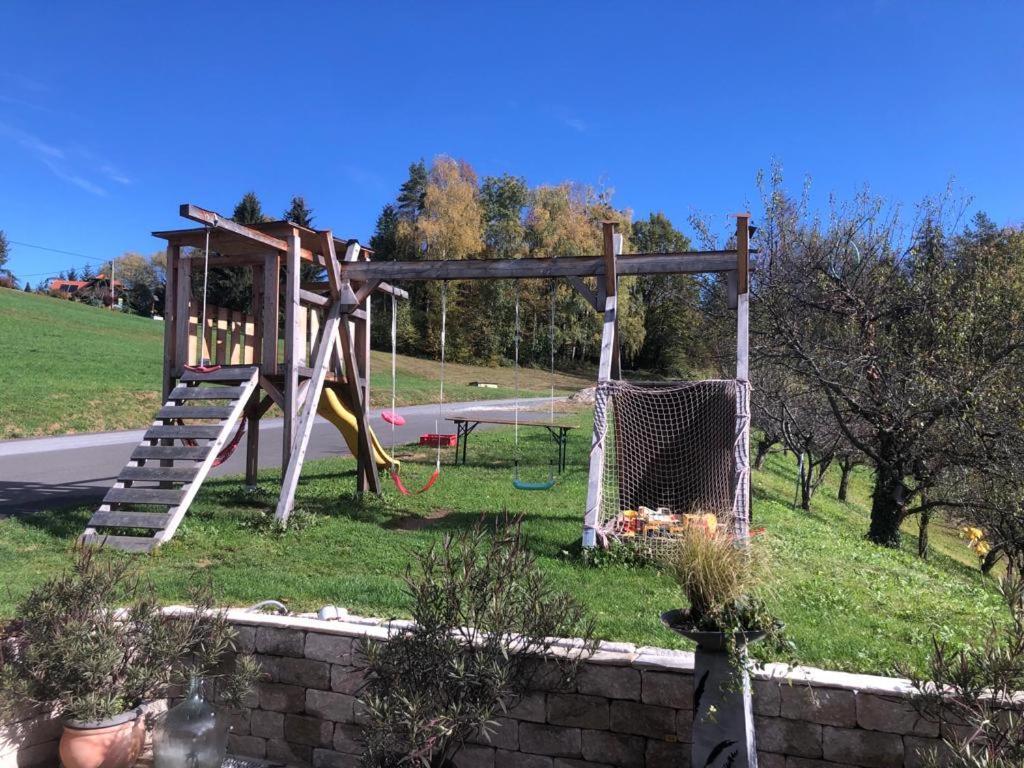 Gaestezimmer Klopfer Sankt Johann im Saggautal Exterior foto