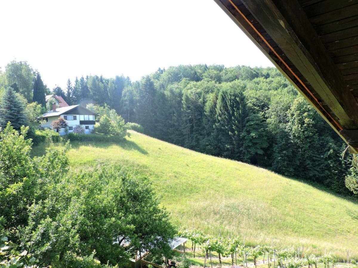 Gaestezimmer Klopfer Sankt Johann im Saggautal Exterior foto