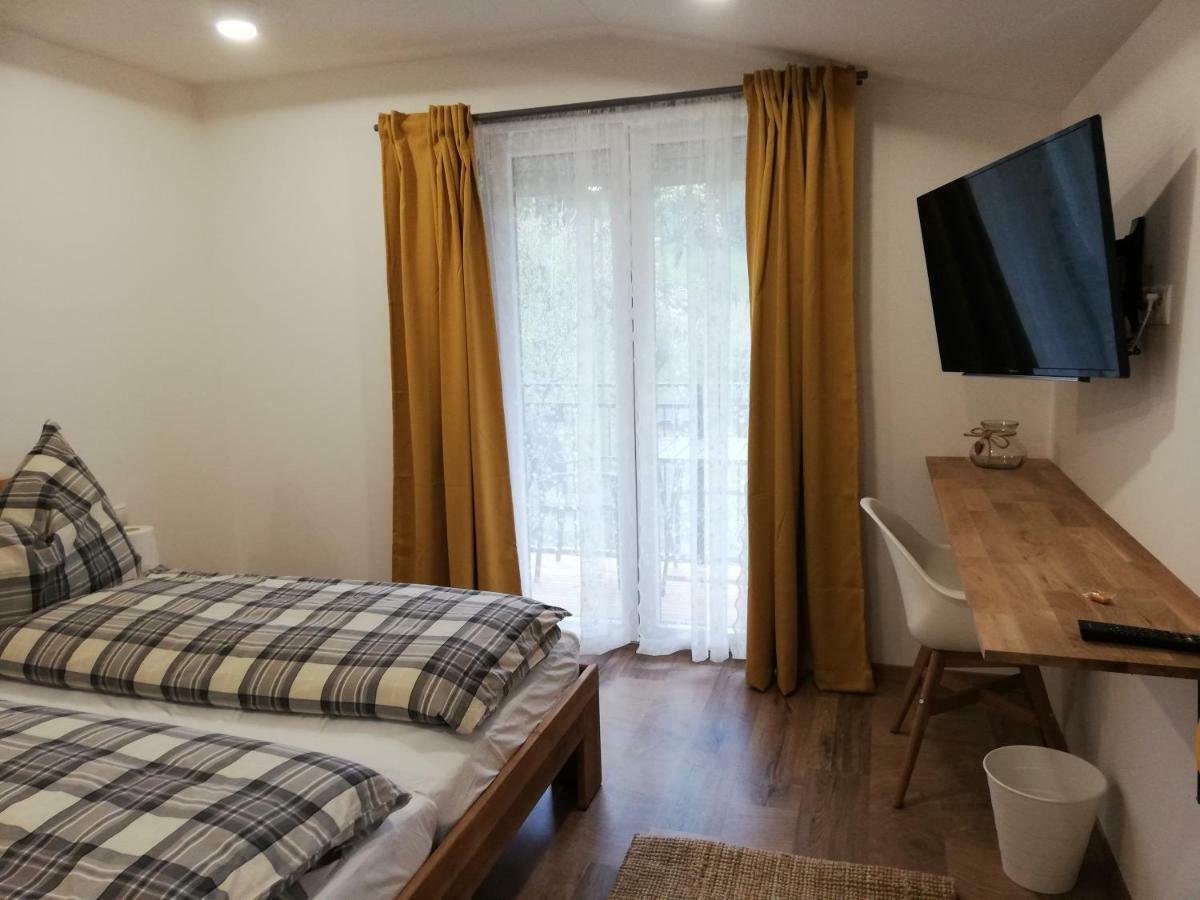 Gaestezimmer Klopfer Sankt Johann im Saggautal Exterior foto